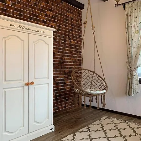 The Legends , Art & Forest גברובו