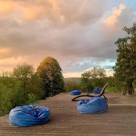 The Legends , Art & Forest וילה גברובו