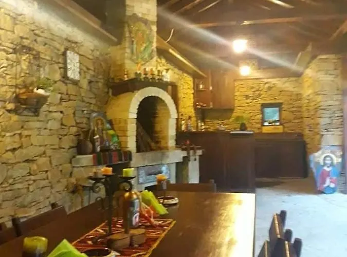 The Legends , Art & Forest فيلة *