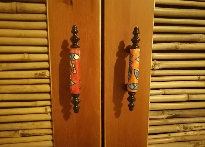 فيلة The Legends , Art & Forest