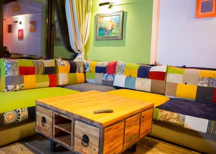 The Legends , Art & Forest * غابروفو