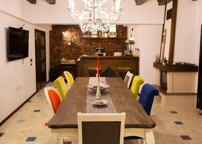 The Legends , Art & Forest فيلة غابروفو