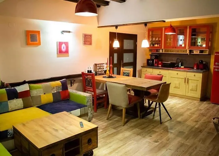 فيلة The Legends , Art & Forest غابروفو